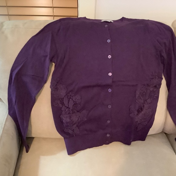 9 New Sweaters (BR, RW, The Loft, Gap) Priced separately in Descriptions - Picture 2 of 16